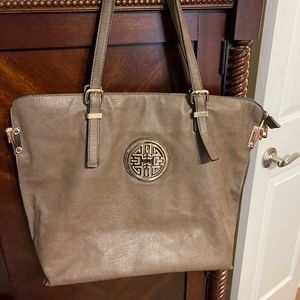 Taupe purse